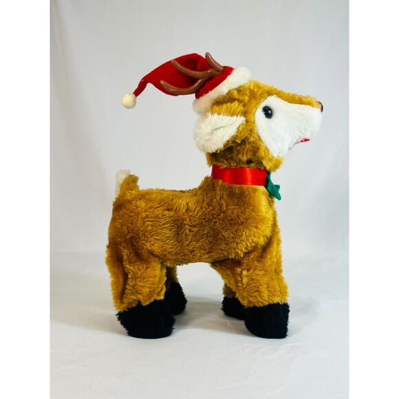 Vintage House of Lloyd Musical Plus Reindeer Christmas Around the World - Picture 5 of 10